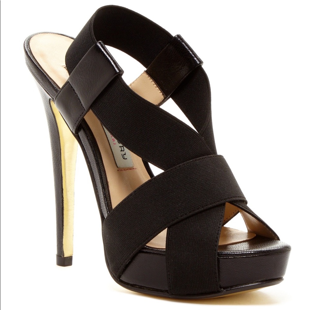 Chinese Laundry Platform Sandal